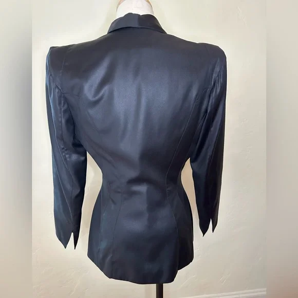Thierry Mugler black blazer w/shoulder pads and covered buttons Size 38 (US 6)